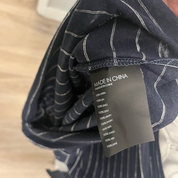 Club Monaco Long Sleeve Linen Tee - Picture 3 of 4